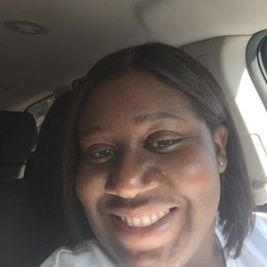 Meet your Posher, Alisha